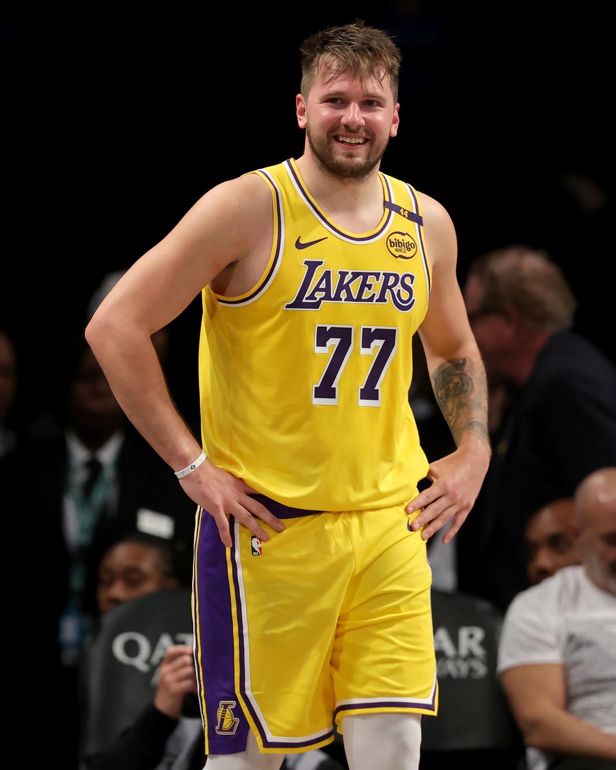 lol比赛回放-里程碑夜!丹佛掘金豪取连胜;NBA常规赛今夜刷纪录;质疑声仍在;赛程密集仍需轮换的简单介绍