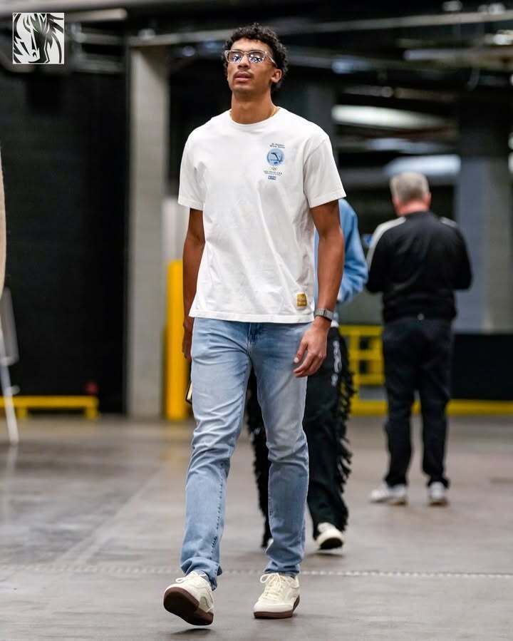 包含达拉斯独行侠发布备战花絮,窗口期篮板制胜,NBA常规赛任务艰巨,赛季目标并未改变的词条 包含达拉斯独行侠发布备战花絮,窗口期篮板制胜,NBA常规赛任务艰巨,赛季目标并未改变的词条