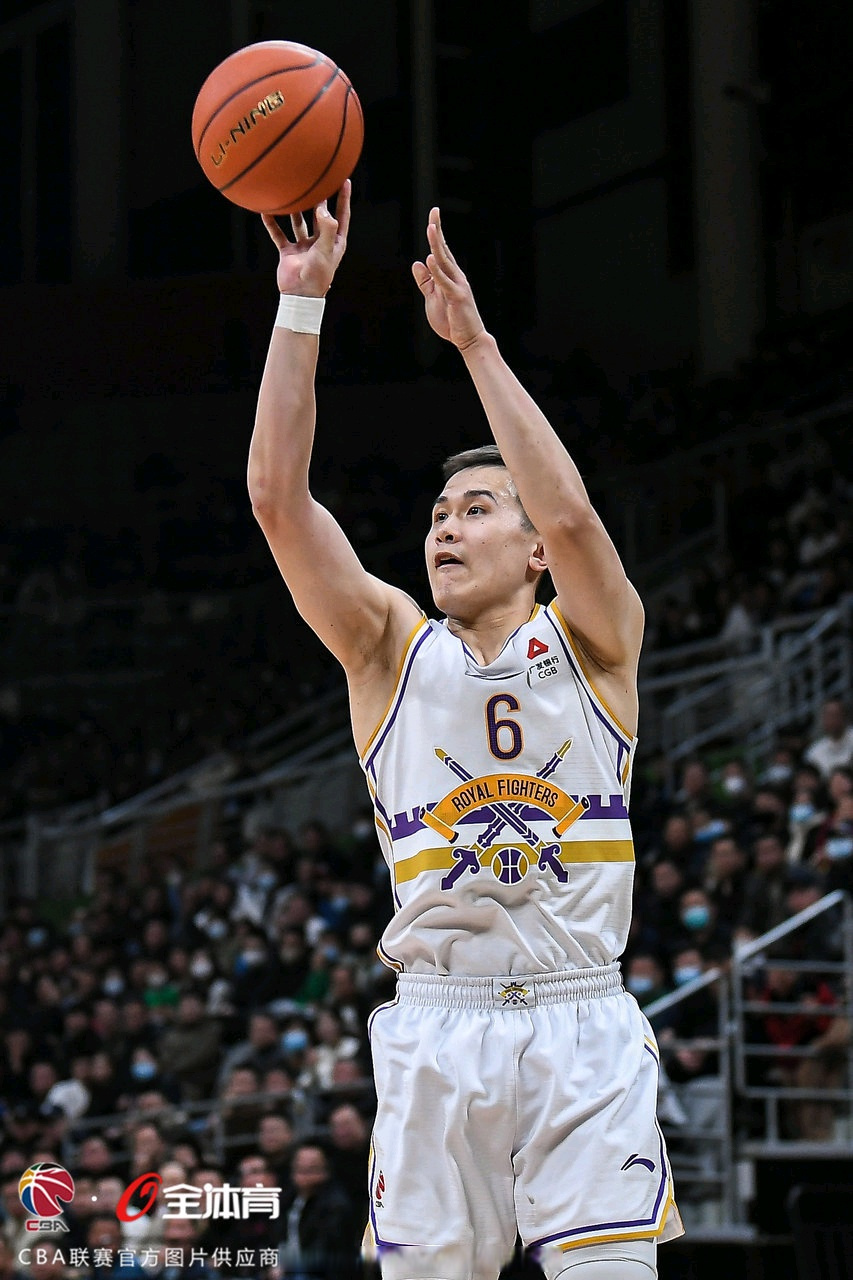 关于辽宁本钢发布备战花絮；今晚单刀错失；足总杯任务艰巨；控场能力受关注的信息